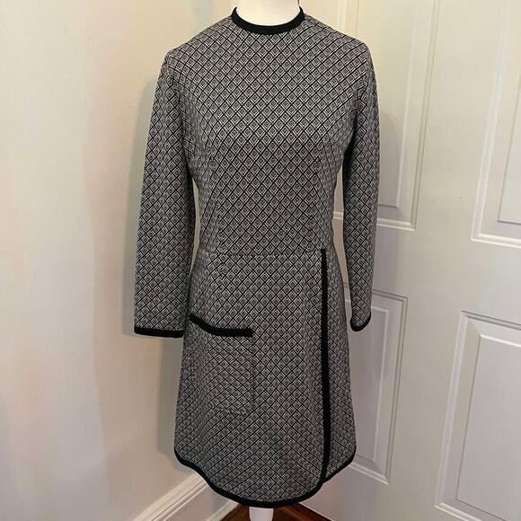 Vintage 1970's Handmade Black and White Patterned Long Sleeve Dress Size Medium - Picture 1 of 3